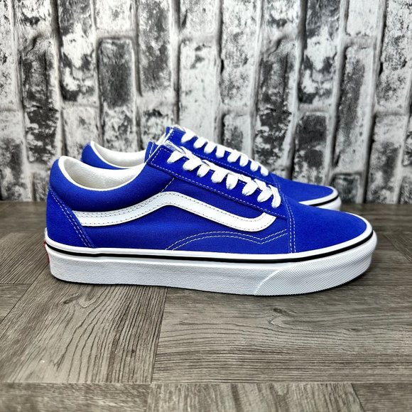 Vans Shoes - Vans Old Skool Women size 8